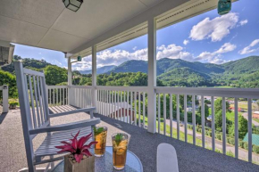 Maggie Valley House with Mtn Views - 1 Mi to DT Maggie Valley